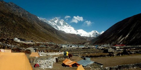 Tabăra de bază Everest (Foto: Huw Thomas)