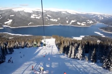 Foto: http://www.romania-redescoperita.ro/index.php/component/k2/item/570-transalpina-ski-resort-un-adevarat-paradis-montan-de-iarna-video