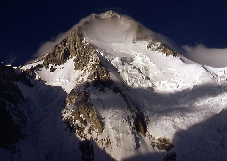 Gasherbrum I (8.080 m)