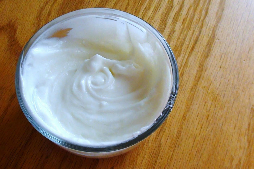 Iaurtul cu puține grăsimi